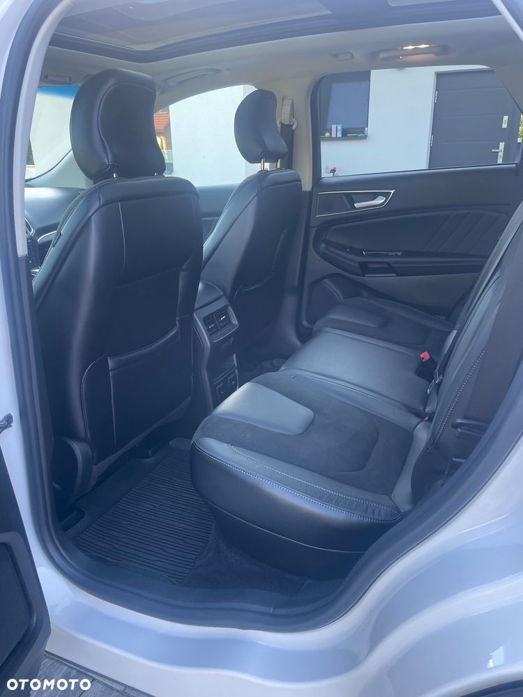 Ford Edge 2.0 TDCi Twin-Turbo 4WD ST-Line - 12