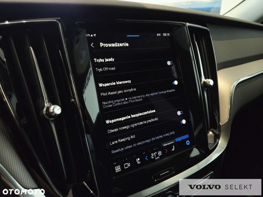 Volvo V60 Cross Country - 25