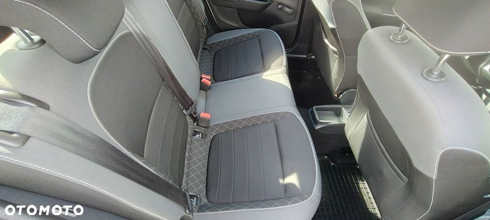 Skoda Fabia 1.0 TSI Ambition - 11