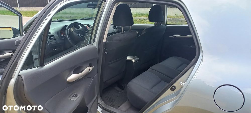 Toyota Auris - 12