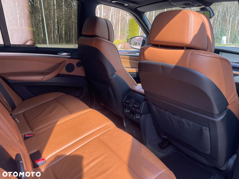 BMW X5 xDrive35d - 23