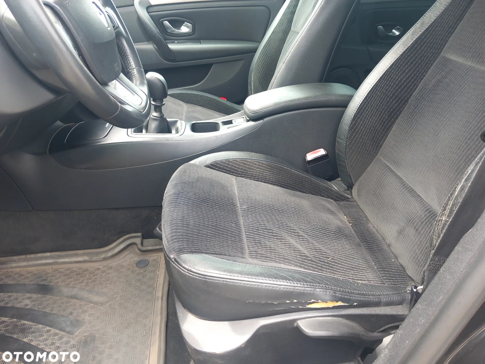 Renault Laguna II 2.0 DCi Initiale - 30