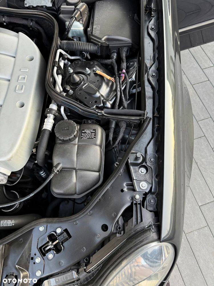 Mercedes-Benz Klasa E 220 CDI Automatik Elegance - 24