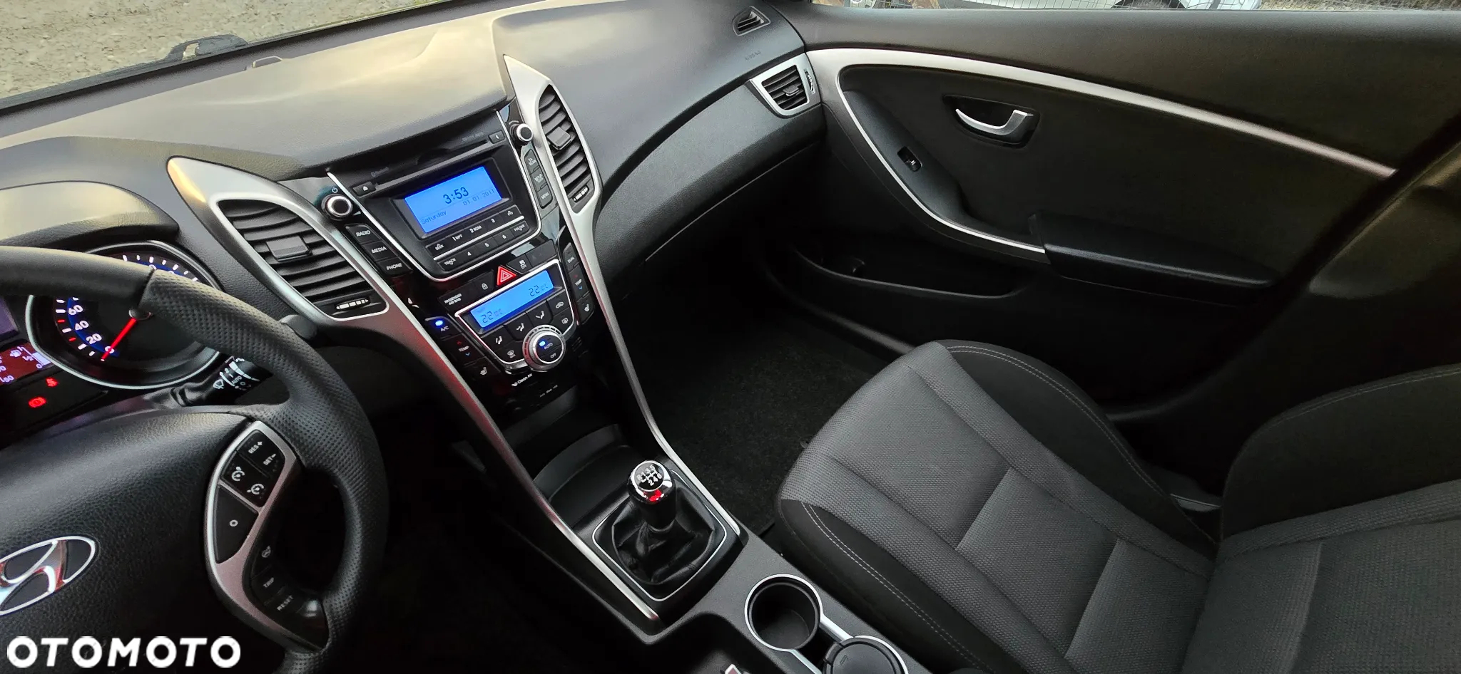 Hyundai i30 blue 1.6 CRDi Trend - 40