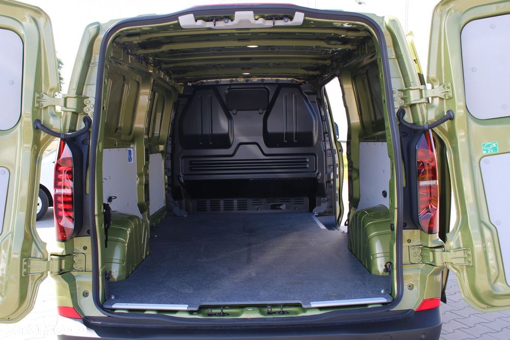 Volkswagen Transporter 2.0 TDI Manual - 7