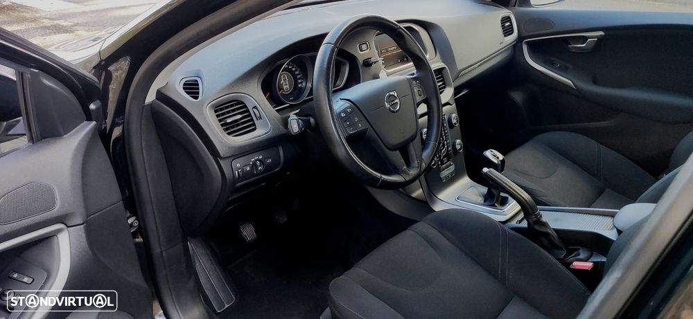 Volvo V40 Cross Country 2.0 D3 - 9