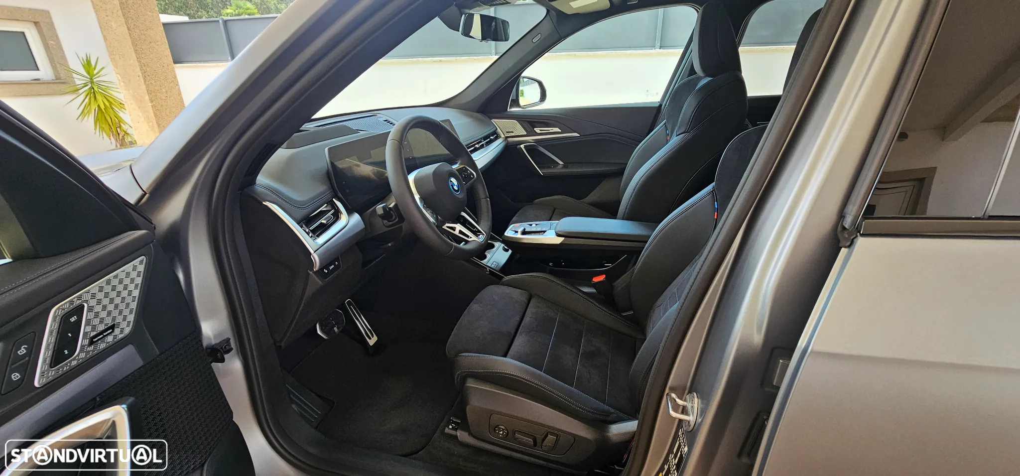 BMW iX1 eDrive20 Pack Desportivo M Pro - 7
