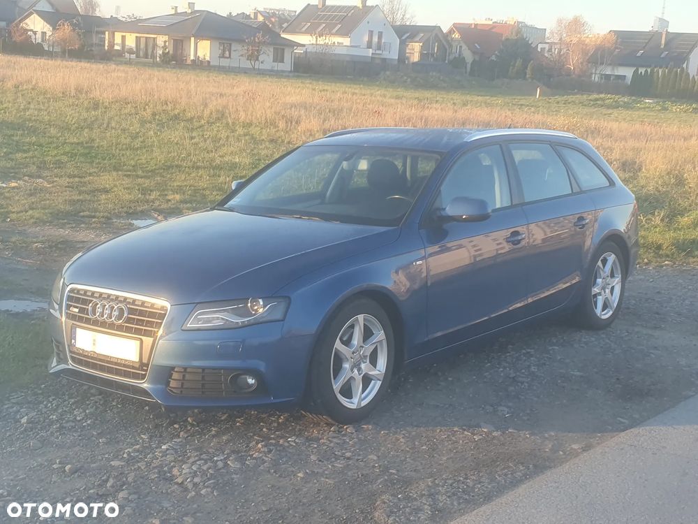 Audi A4 Avant - 1