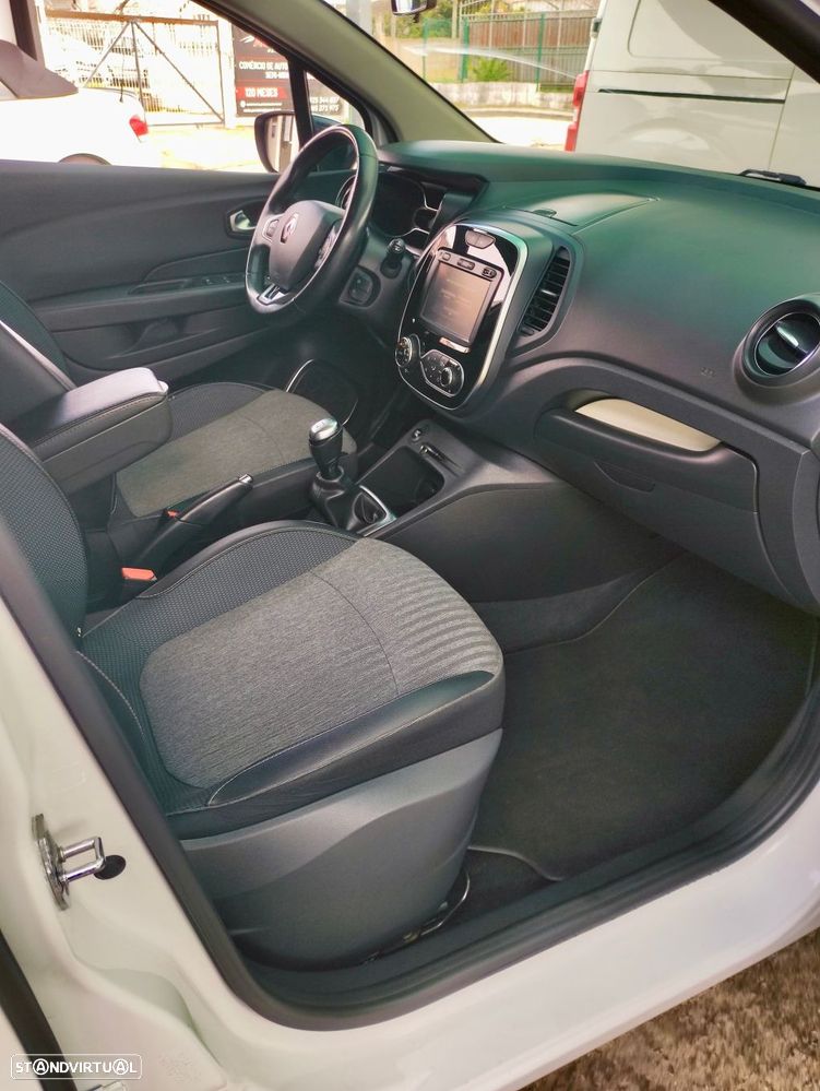 Renault Captur 1.5 dCi Exclusive - 14