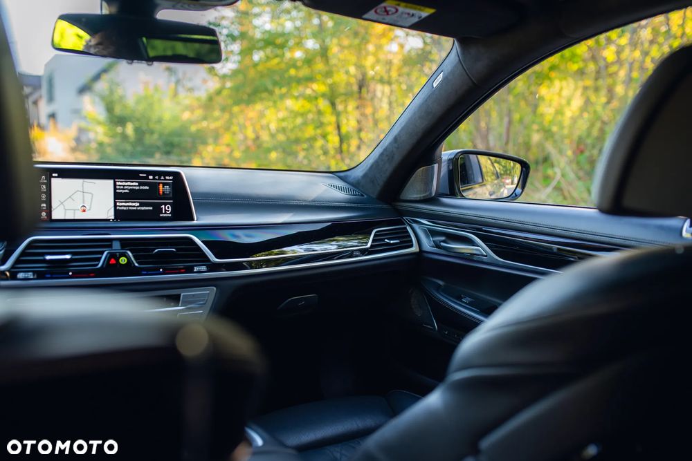 BMW Seria 7 740d xDrive mHEV sport - 22