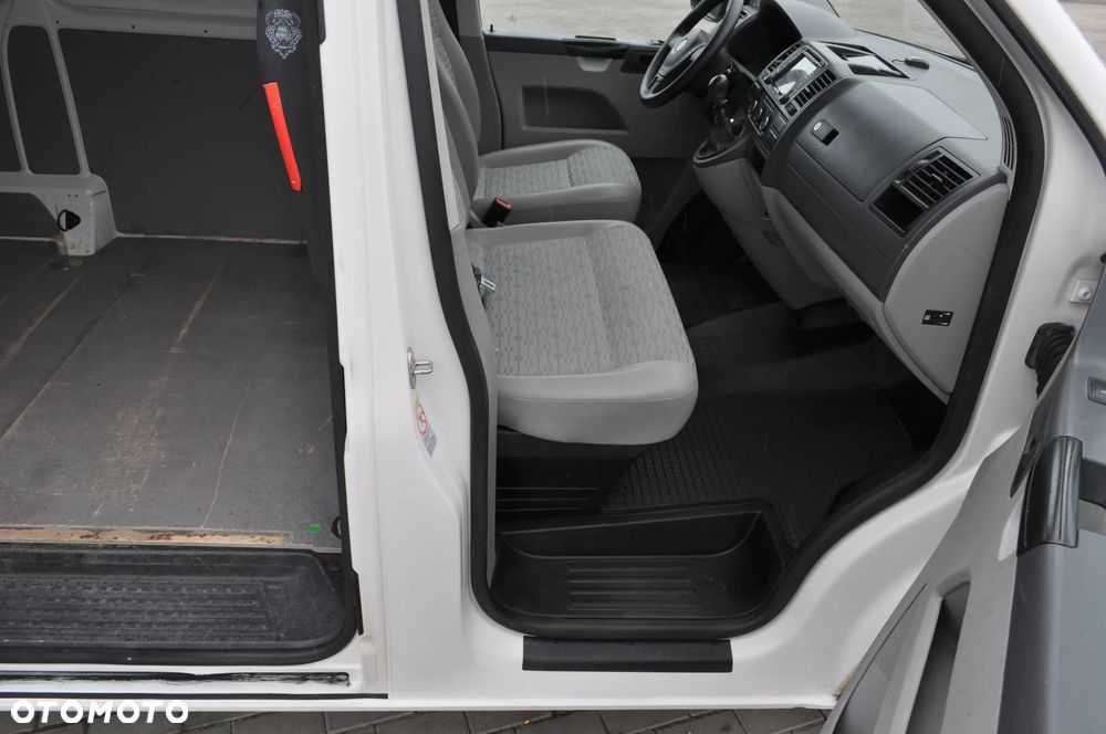 Volkswagen T5 - 6