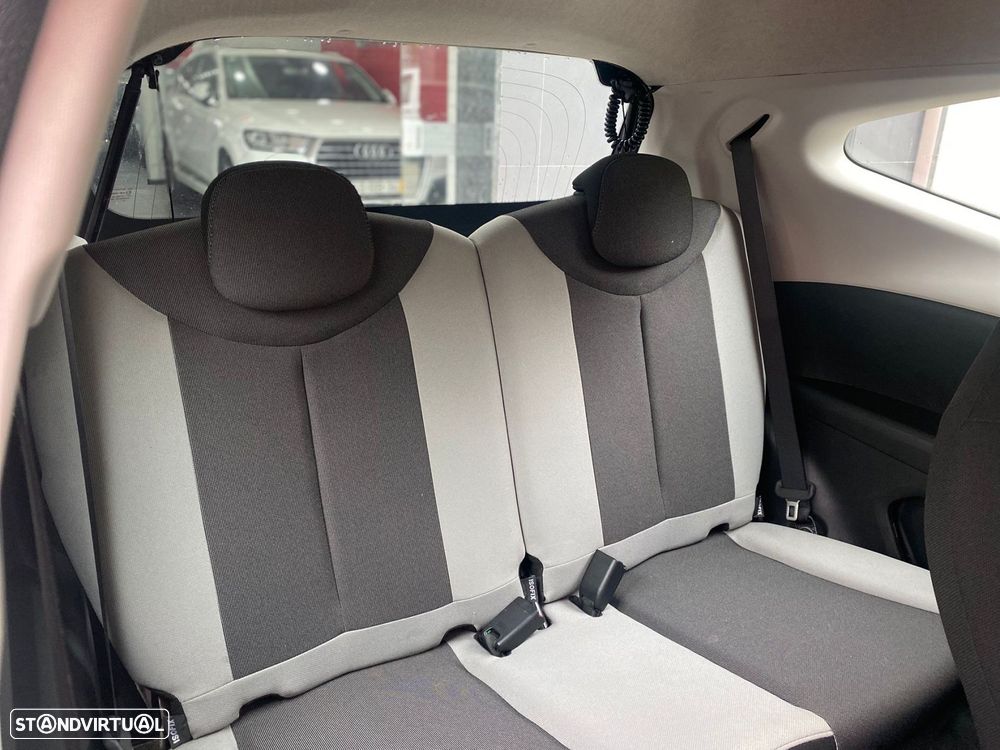 Toyota Aygo 1.0 X-Play+AC+X-Touch - 26