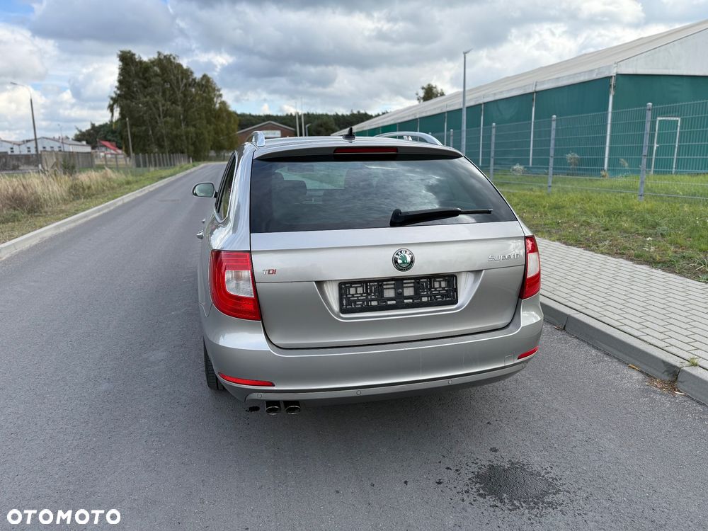 Skoda Superb 2.0 TDI L&K - 7
