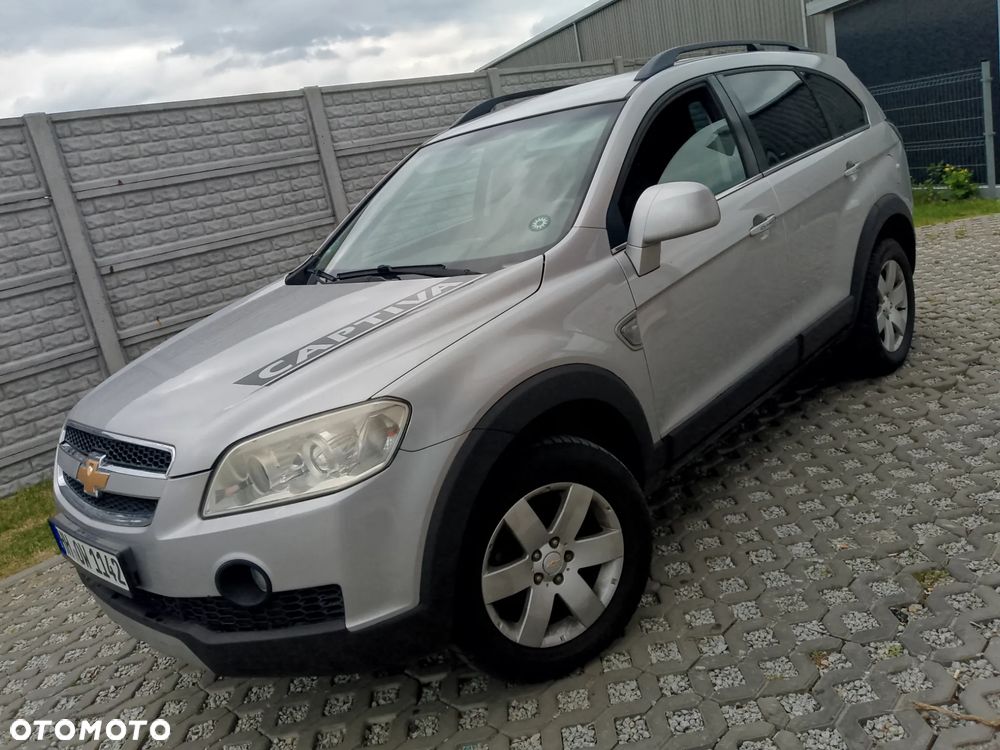 Chevrolet Captiva 2.4 LS - 2
