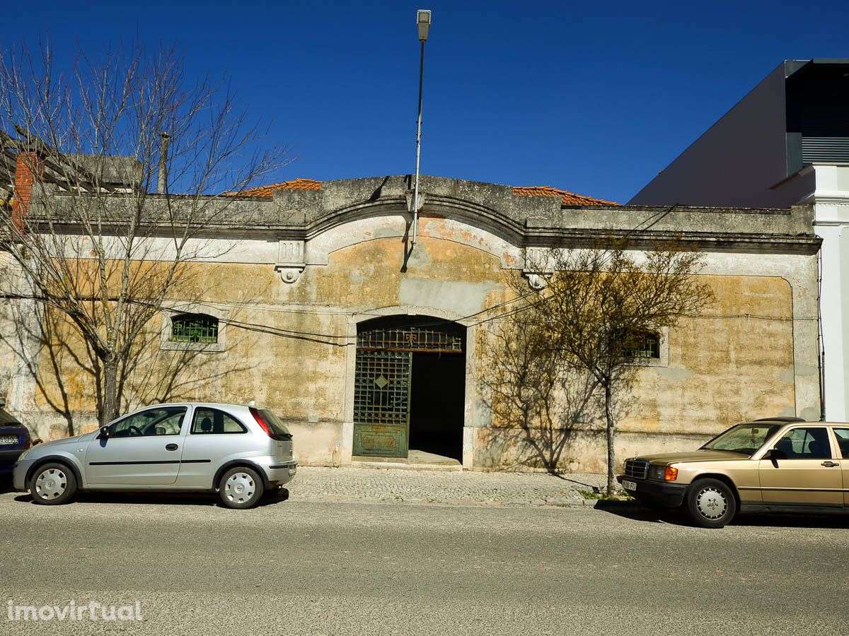 Armazém em Terreno com 1263m2 - Grande imagem: 4/30