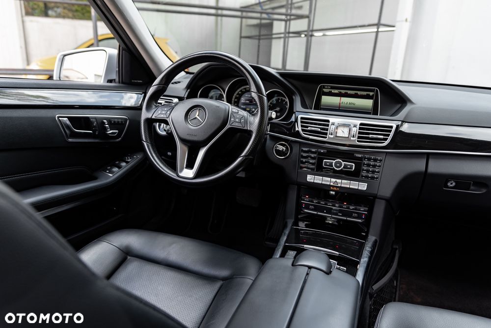 Mercedes-Benz Klasa E 350 7G-TRONIC Avantgarde - 39
