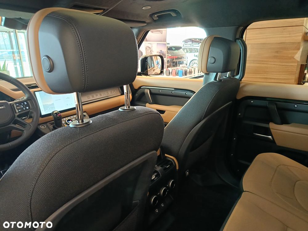 Land Rover Defender 5.0 P500 V8 - 33