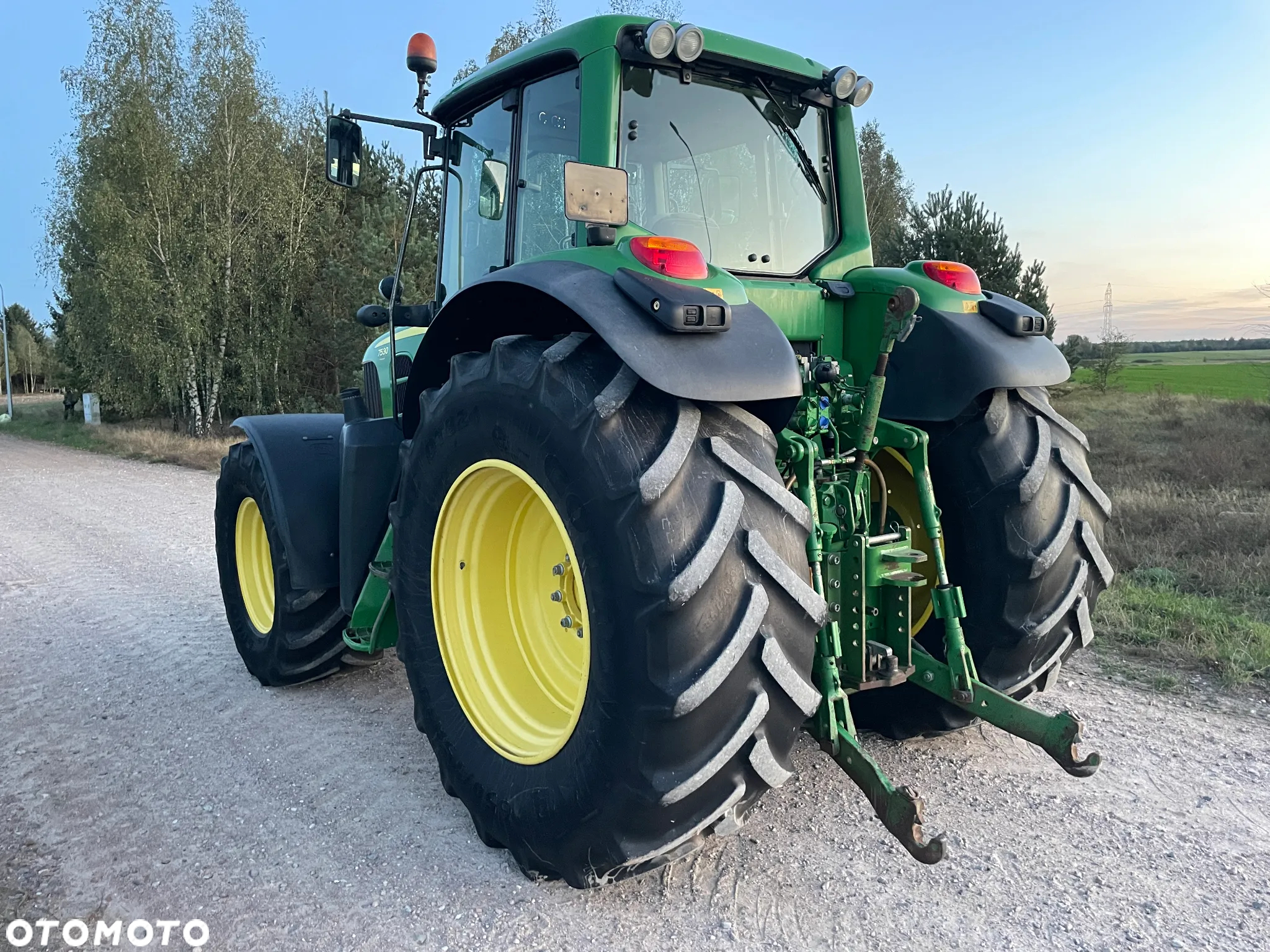 John Deere 7530 - 8