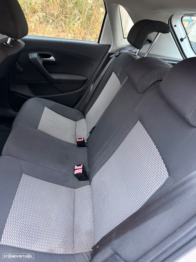 VW Polo 1.2 Confortline - 2
