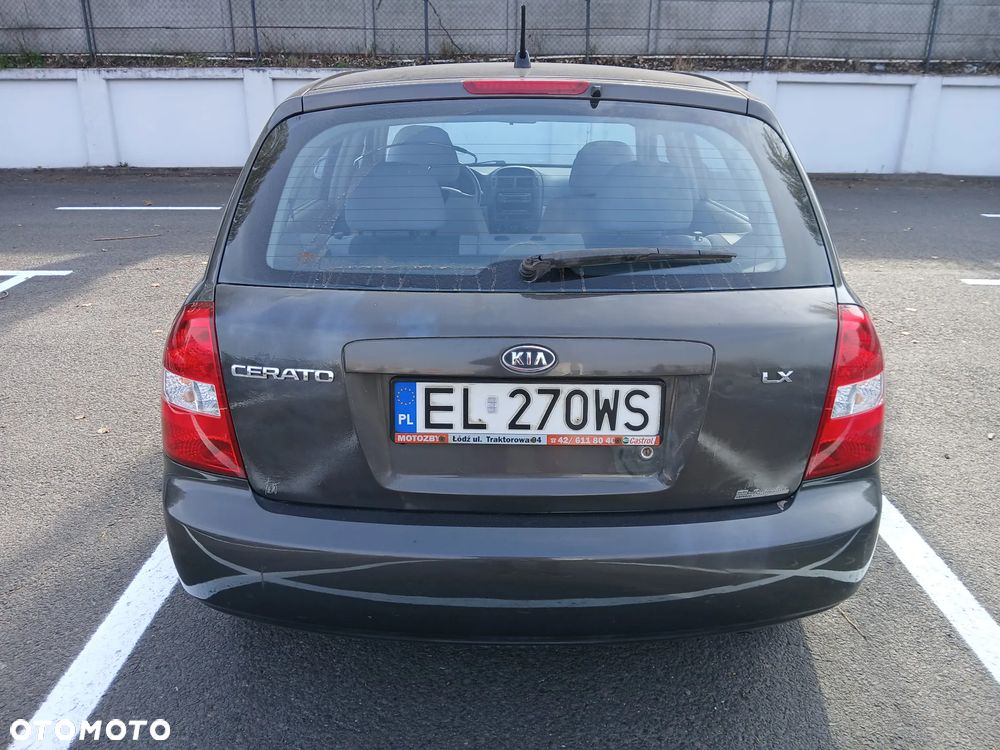 Kia Cerato 1.6 LX - 4