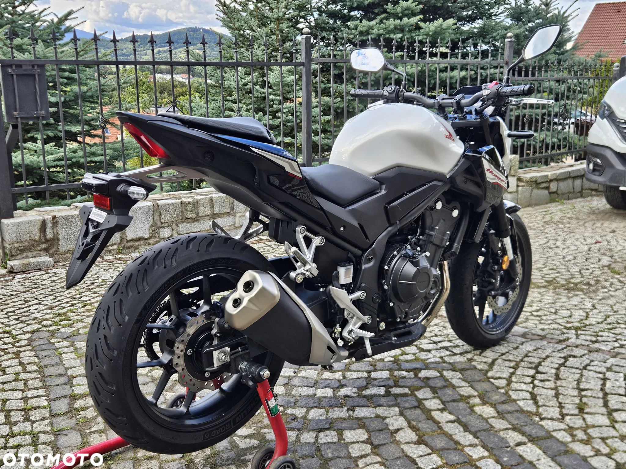 Honda CB - 4