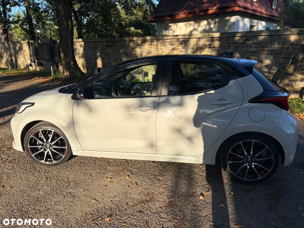 Toyota Yaris 1.5 VVT-i GR SPORT - 9