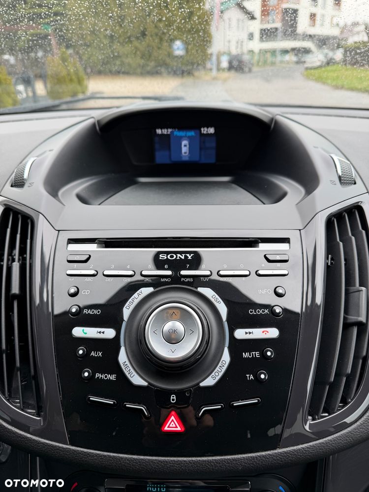 Ford Kuga 2.0 TDCi 4x4 Titanium - 24