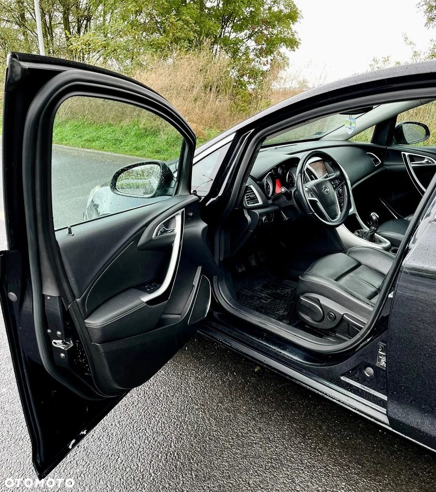 Opel Astra IV 1.6 T Cosmo - 15