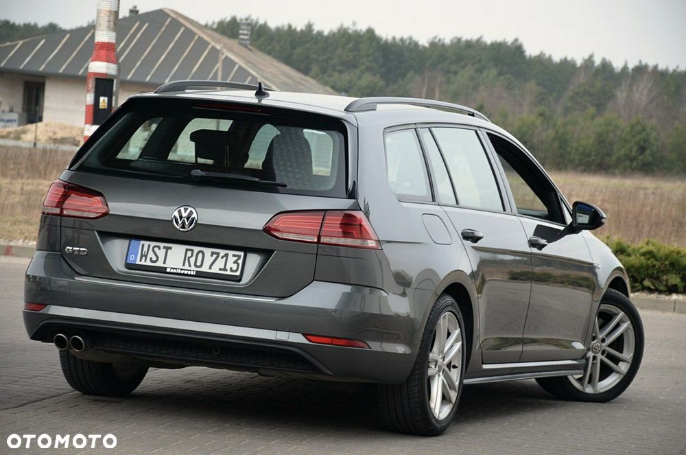 Volkswagen Golf - 11