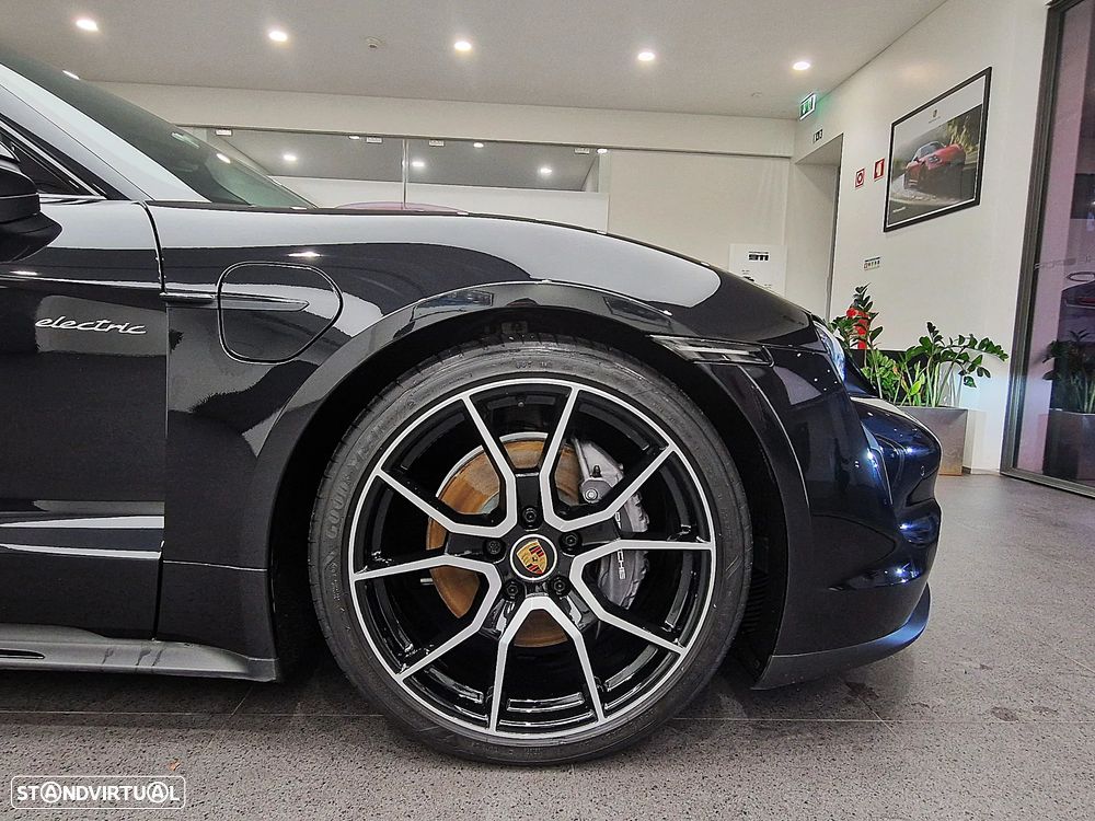 Porsche Taycan Standard - 8