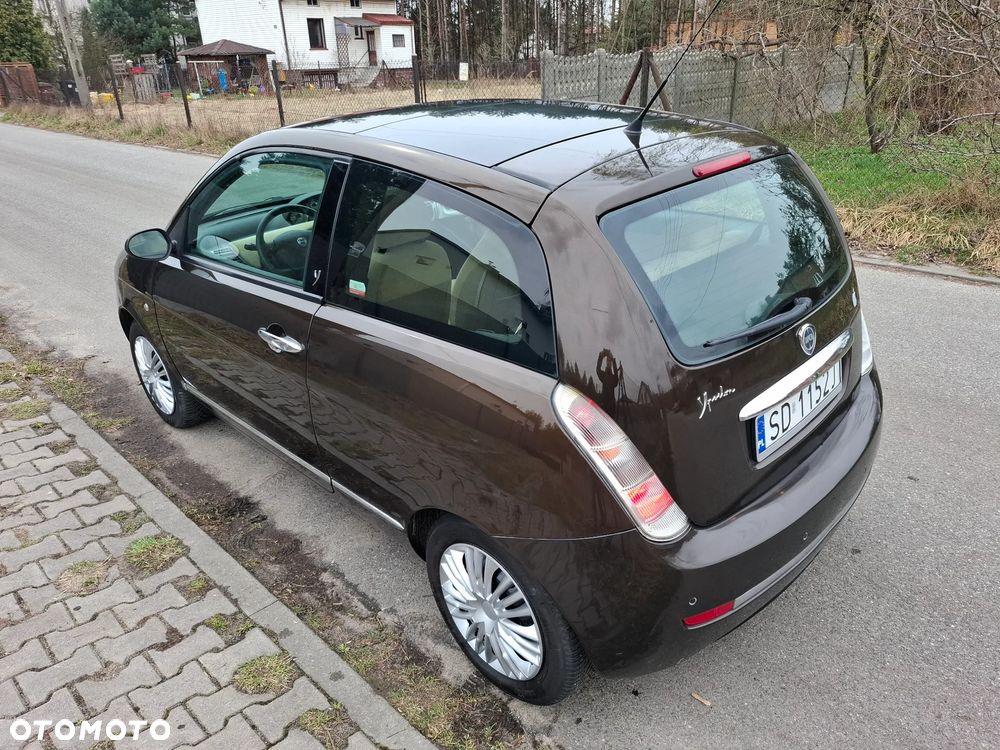 Lancia Ypsilon - 13