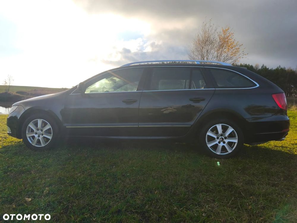 Skoda Superb 2.0 TDI Family - 8