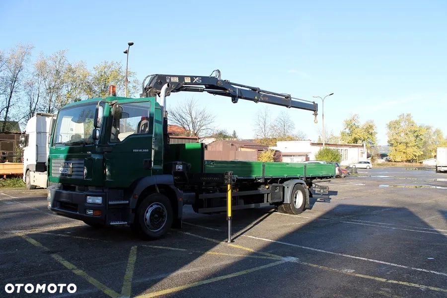 MAN TGM  18.280 żuraw hiab 122 skrzynia  7.2M - 8