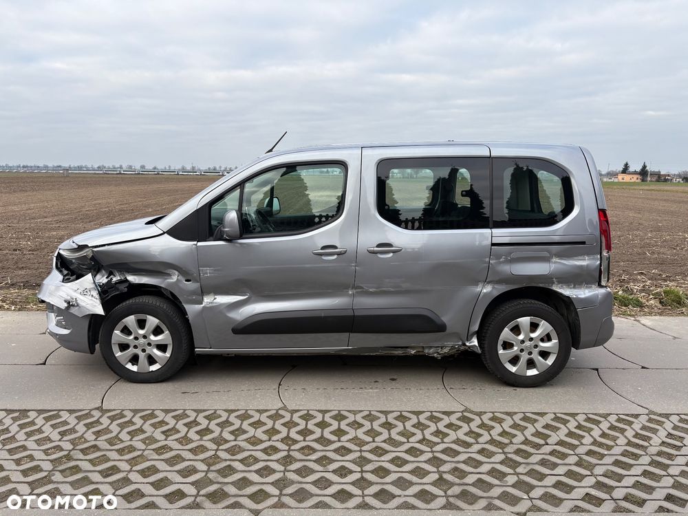 Opel Combo 1.2 Turbo Elite S&S - 4