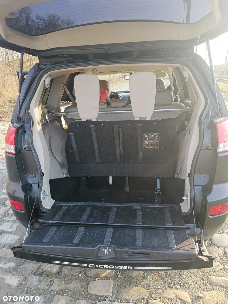 Citroën C-Crosser 2.2 HDi Exclusive DCS - 12