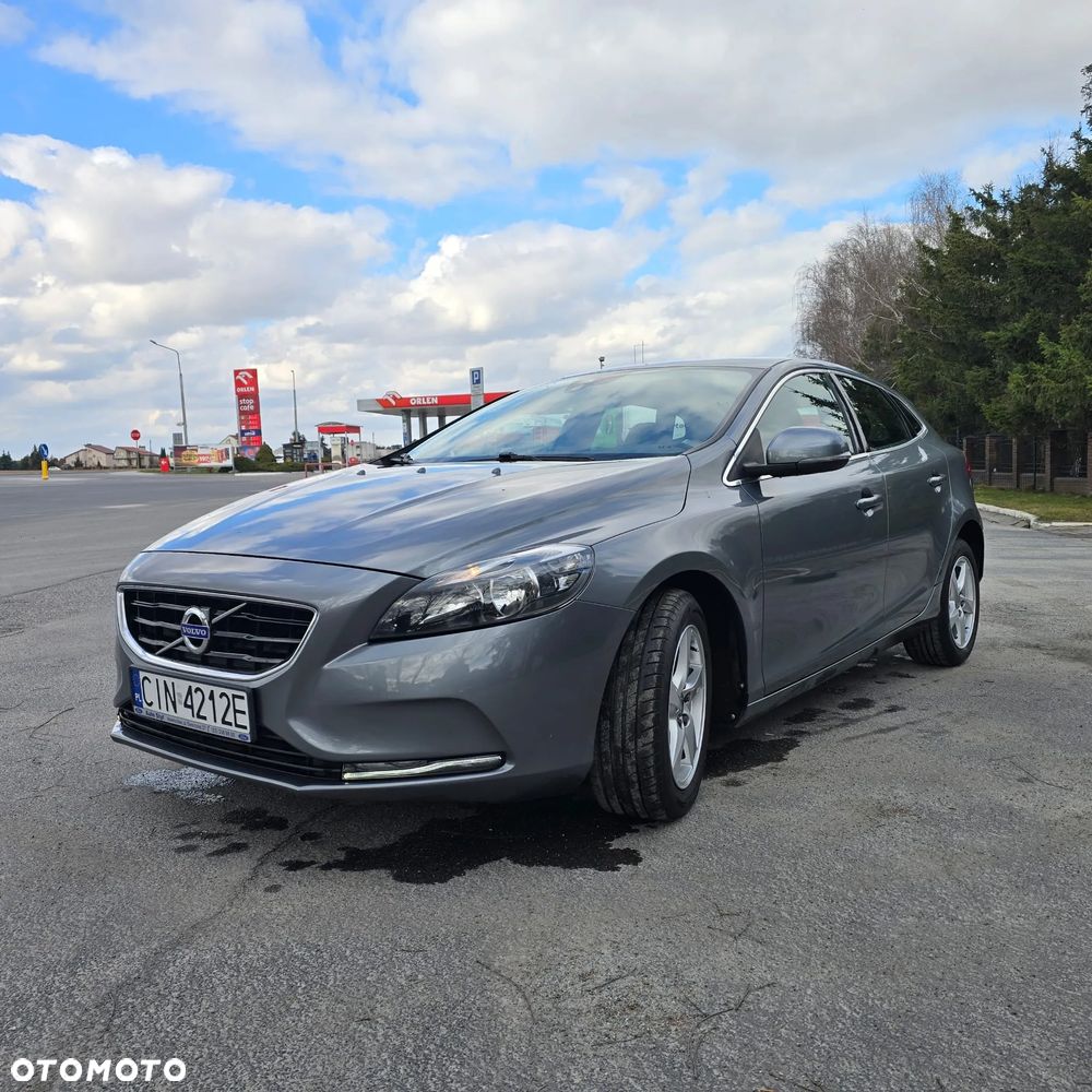 Volvo V40 - 2