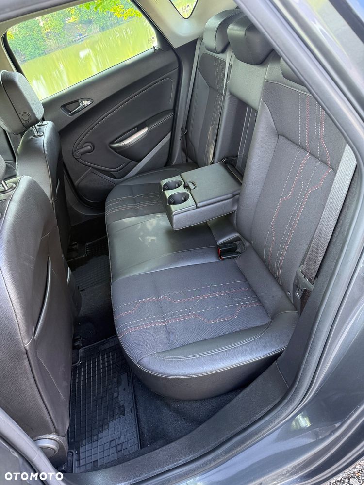 Opel Astra 1.6 Cosmo - 22