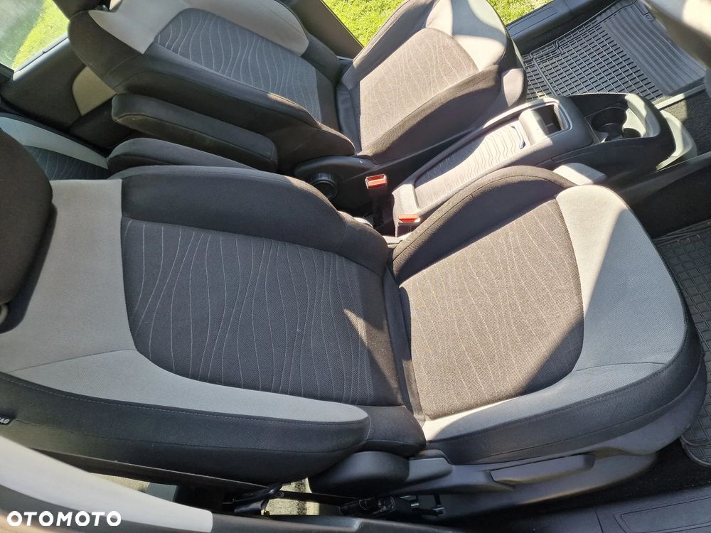 Citroën C4 Picasso - 17