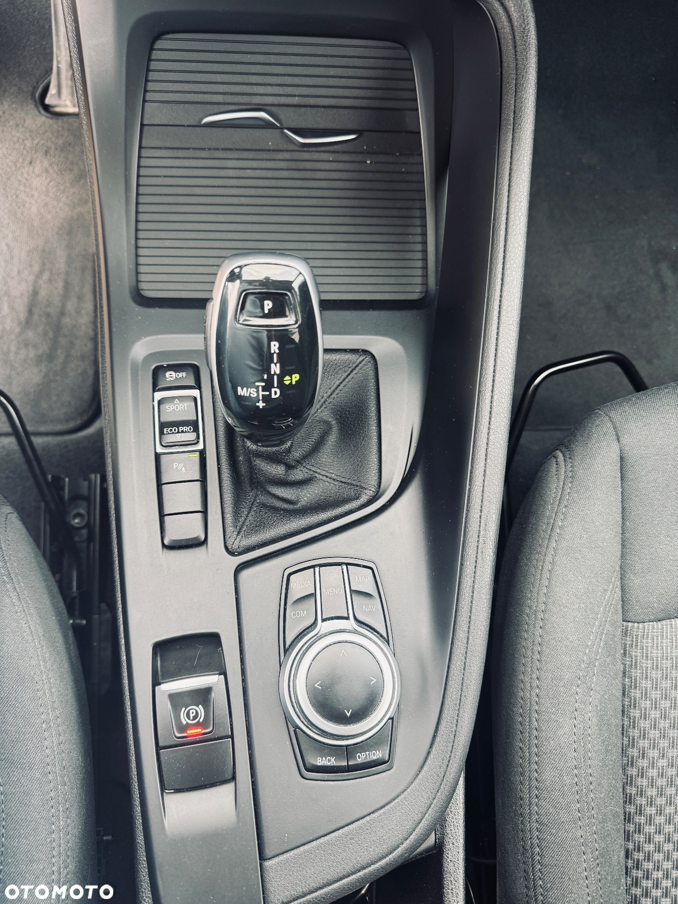 BMW X1 sDrive18d xLine - 34
