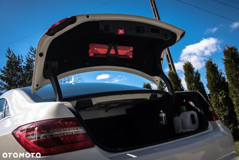 Mercedes-Benz Klasa E - 17