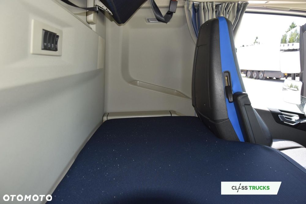 Volvo FH 500 Globetrotter XL Adaptive Cruise Control - 13