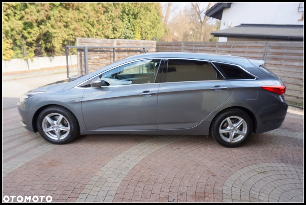 Hyundai i40 1.6 GDI Comfort + - 25