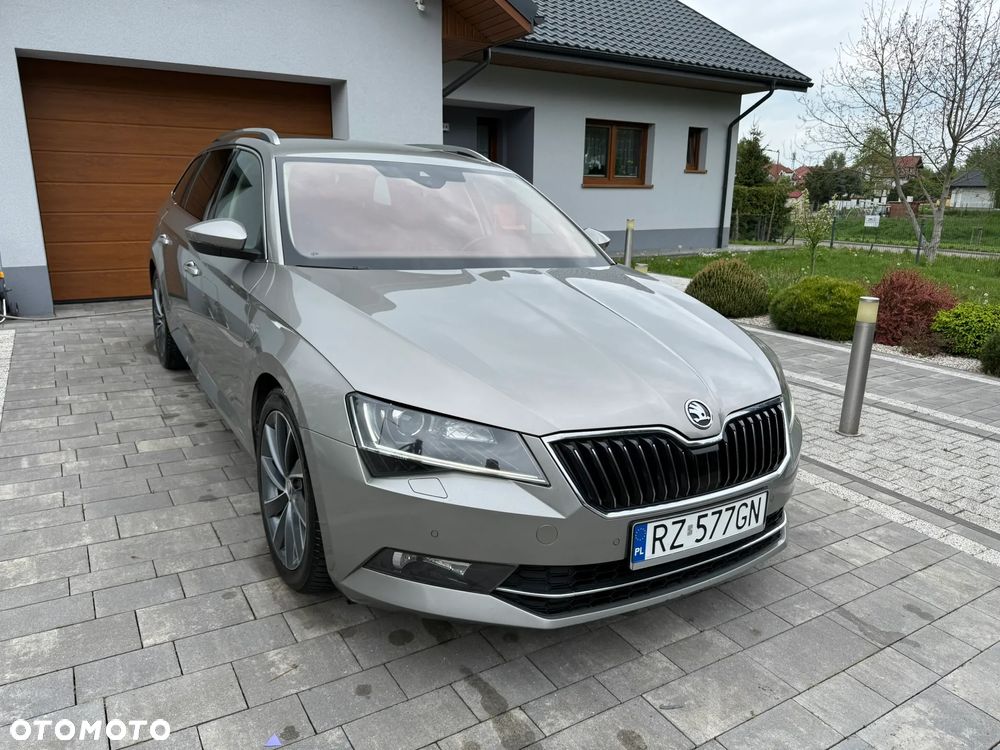 Skoda Superb 2.0 TDI SCR 4x4 L&K DSG - 1