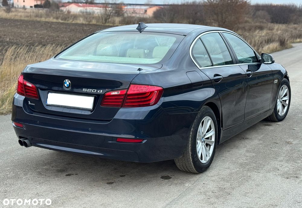 BMW Seria 5 520d Efficient Dynamics - 22