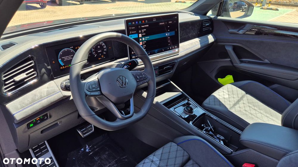Volkswagen Tiguan - 9