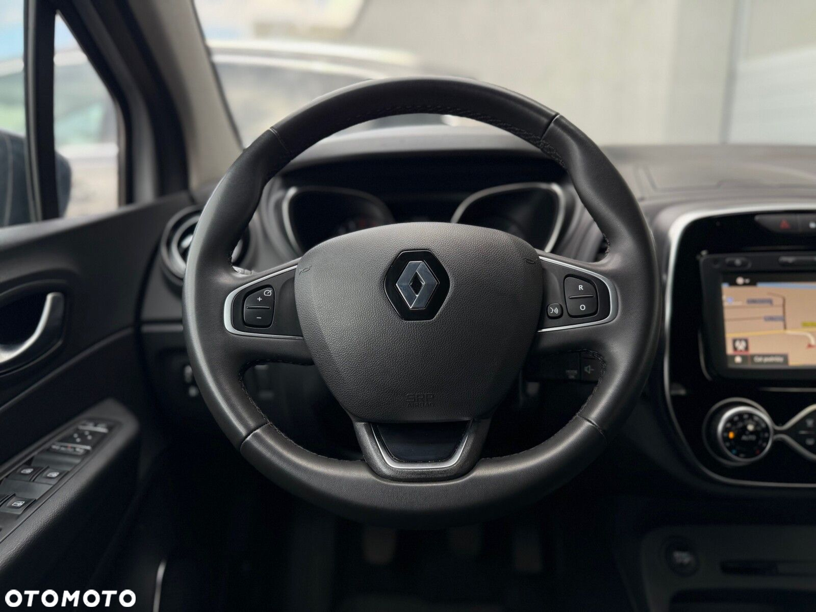 Renault Captur - 11