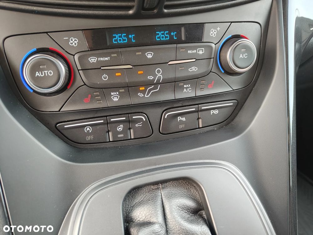 Ford Kuga 2.0 TDCi 4x4 Titanium - 27