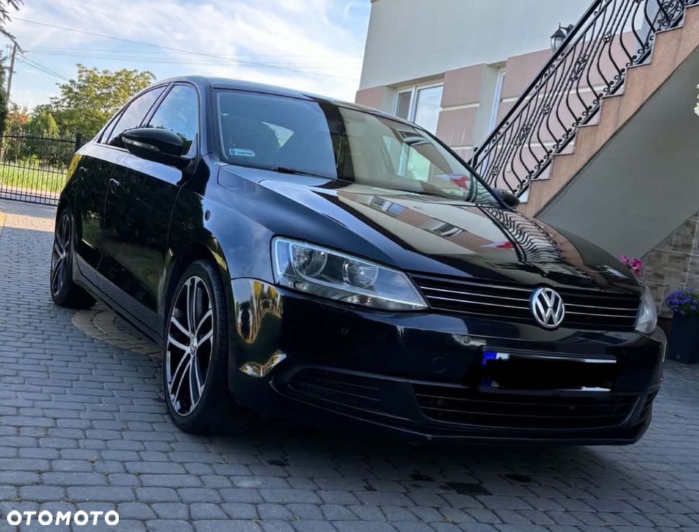 Volkswagen Jetta 2.0 TDI Comfortline - 5