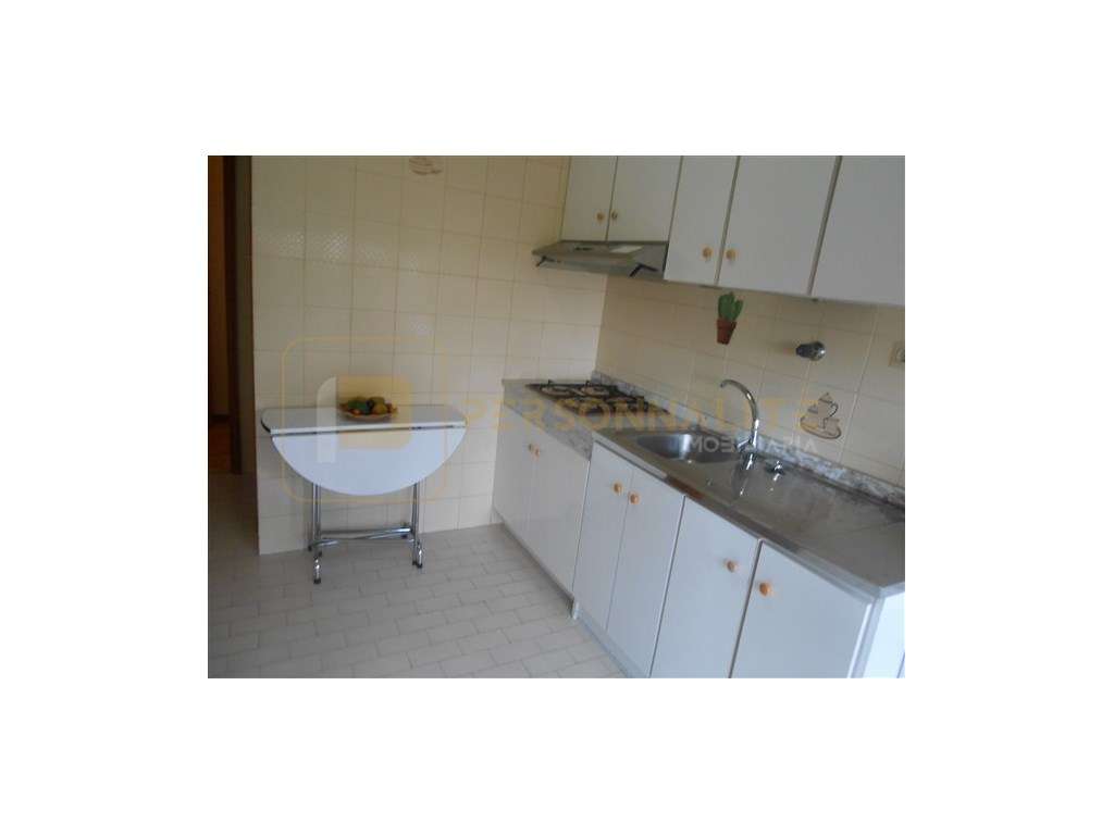 Apartamento T1 MOBILADO - Azurém / Madre Deus - Grande imagem: 4/14