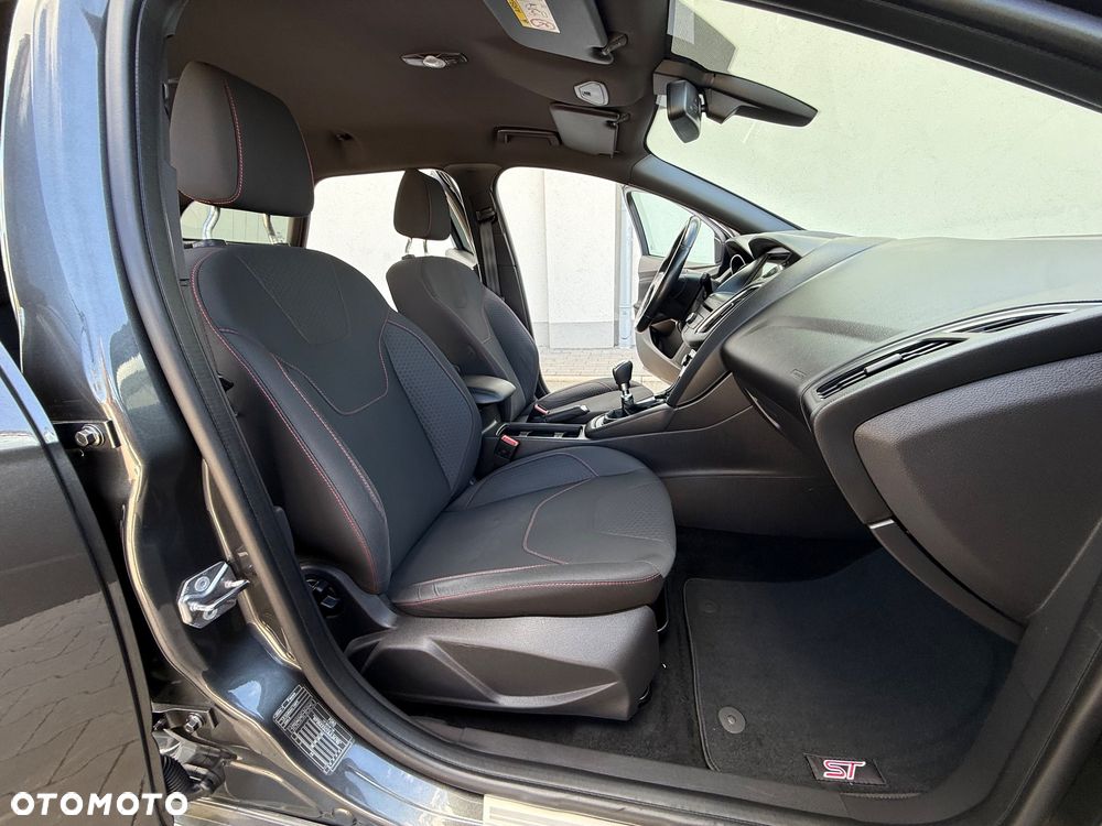 Ford Focus 1.0 EcoBoost ST-Line Black ASS - 28